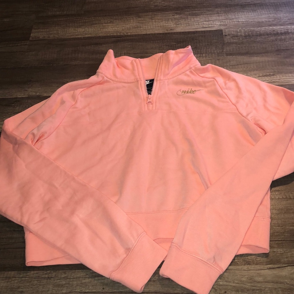 Brand new, never worn Nike cropped sweater